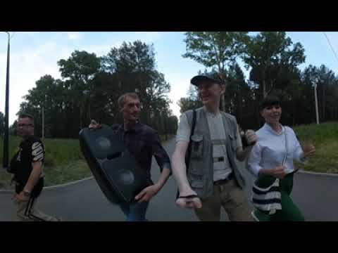 ♫ 360 видео, гуляем с калонкой по парку фискультуреика смотреть онлайн