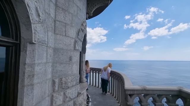 Крым 2023. Царская тропа. Ласточкно гнездо. 2.05.23. смотреть онлайн