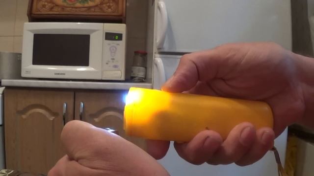 Сила ультразвука отпугиватель для собак проверяем работу при помощи зажигалки. смотреть онлайн