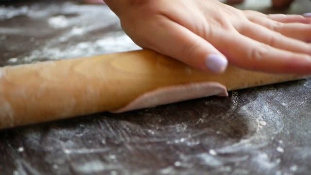 Вареники с ВИШНЕЙ ? Тесто для вареников на вишневом Соке! смотреть онлайн