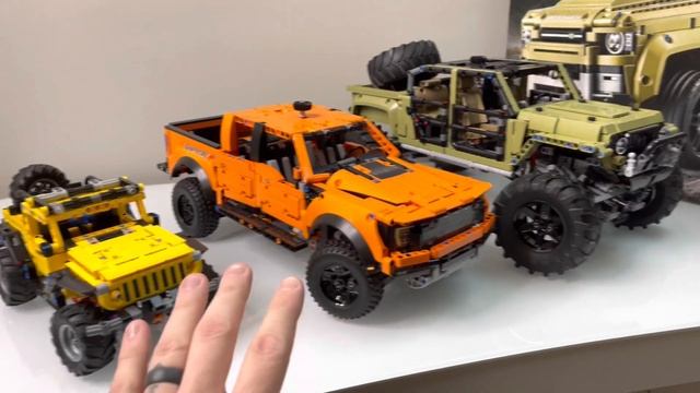 The Ultimate Lego Jeep Build Part 3 смотреть онлайн