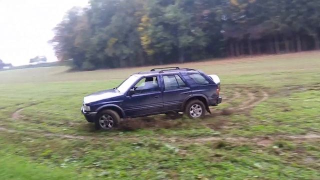 Opel Frontera 2.5td смотреть онлайн