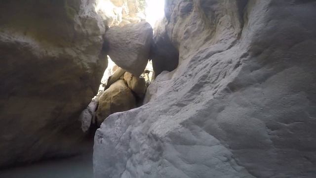 САКЛИКЕНТ. Самый большой каньон в Турции. Saklikent 18 km canyon. Turkey 2019 смотреть онлайн