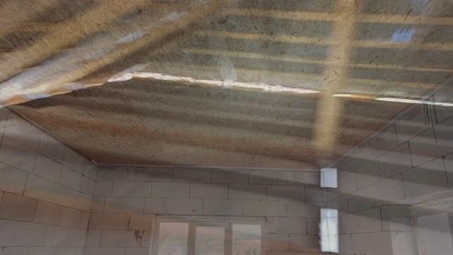 утепление потолка опилками / insulation with sawdust смотреть онлайн