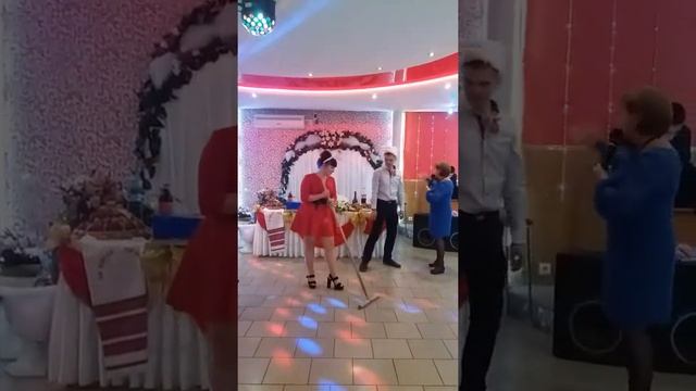 Танец свидетелей Угар 2018 Приколы Смотреть всем Зайки смотреть онлайн