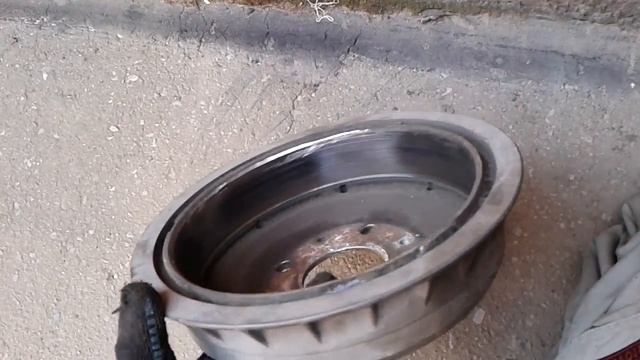 вибрация на педали тормоза.mp4 смотреть онлайн