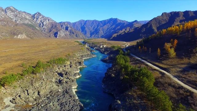 Горный Алтай. Река Катунь в осенних красках. смотреть онлайн