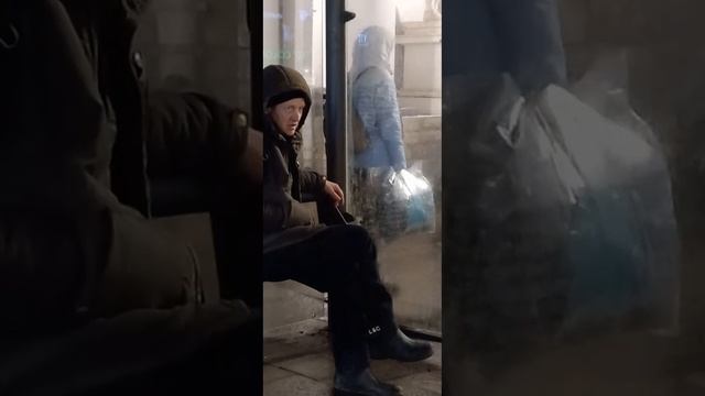 К чему приводит одиночество.... #грустно #питервкармане смотреть онлайн