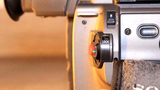 Sony DCR-PD150: The Pro Version Of The Sony DCR-VX2000 смотреть онлайн