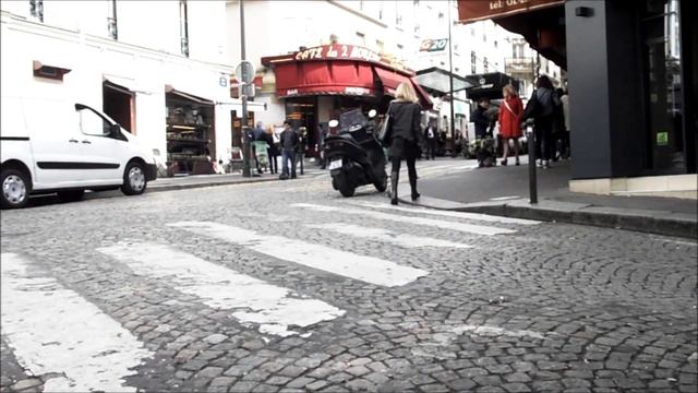 Montmartre - Paris | A Walk Through History | Lamarck - Caulaincourt | Paris Métro Montmartre Franc смотреть онлайн