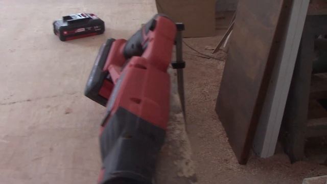 SERRA SABRE EINHELL -TESTE, AUTONOMIA E REVIEW смотреть онлайн