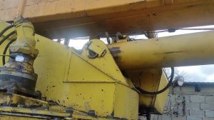 начало 1часть. ремонт  замок стрелы дёргается на майна по авто крану 50т