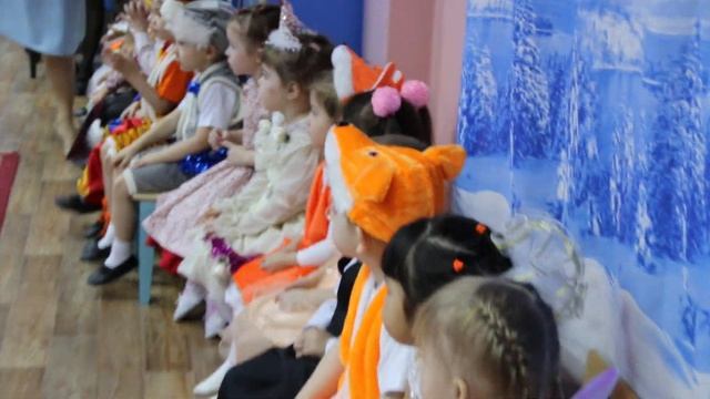 Новогодний утренник в детском саду № 95, 2014 год. смотреть онлайн