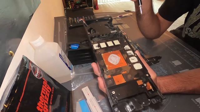 Sapphire AMD Radeon HD 6950 Teardown смотреть онлайн