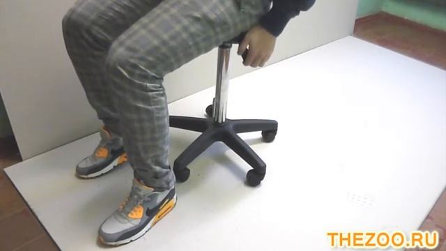 Стул для мастера по грумингу (для парикмахера) смотреть онлайн