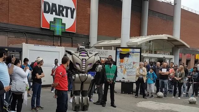 Titan le Robot - Cergy 3 Fontaines 30/09/2016 смотреть онлайн