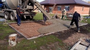 Каркасный гараж. Заливка фундаментной плиты.