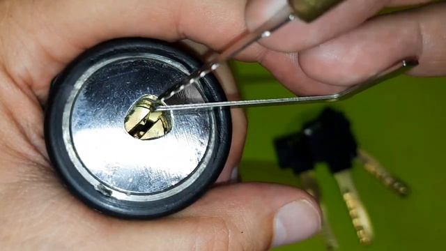 [158] Слабое место у Блокиратора рулевого вала Sentry Viking Evolution смотреть онлайн