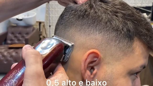 Aprenda fazer degradê e conectar topo com lateral no pente corrido| passo a passo смотреть онлайн