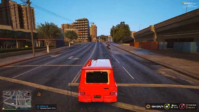 ПРОДАЮ ВЕСЬ ТРАНСПОРТ... ПОДАРИЛ E55 БИВОРЛДУ • GTA 5 RP Strawberry Обновление смотреть онлайн