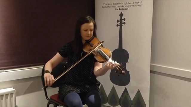 Jenna Reid from Blazin' Fiddles teaching McFall's March смотреть онлайн