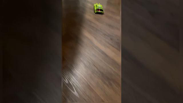 Баттл Лего Ford Mustang и Lamborghini Sian смотреть онлайн