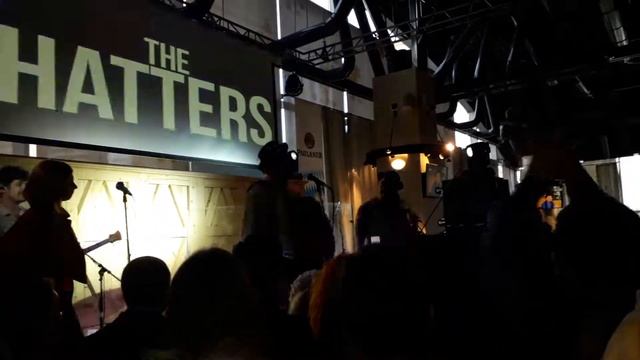 Разборка чей инструмент круче. Группа THE HATTERS смотреть онлайн