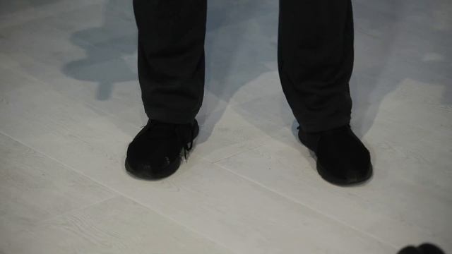 Тренировка с гантелями дома. Комплекс для начинающих смотреть онлайн