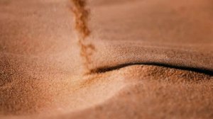 ПОЧЕМУ В ПУСТЫНЕ ТАК ЖАРКО ДНЕМ И ТАК ХОЛОДНО НОЧЬЮ? ОТ ЧЕГО ЗАВИСИТ ЭТО ЯВЛЕНИЕ?