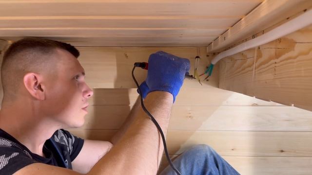 Монтаж светодиодной ленты в парной Fox House смотреть онлайн