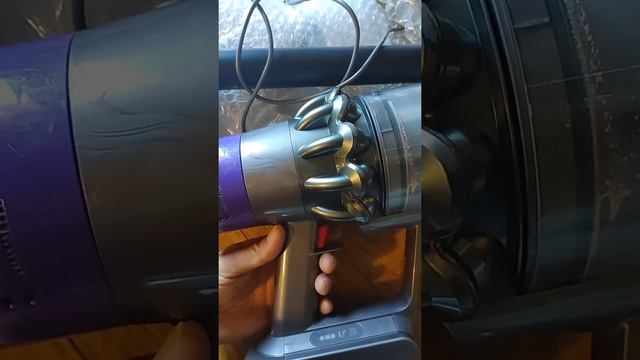 Dyson V10 work just 1S. смотреть онлайн