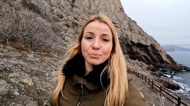 Как КАЙФУЕМ зимой в КРЫМУ // Тропа Голицына Новый свет // Жизнь в Крыму смотреть онлайн