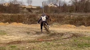 Учу ШКОЛЬНИКА кататься на ПИТБАЙКЕ - Без ПАДЕНИЙ никуда!