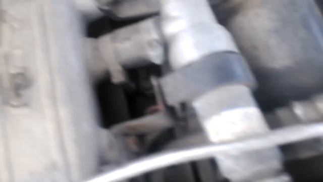 Проблема audi80 b4 переодически глохнет при езде. Неисправен датчик Холла. смотреть онлайн