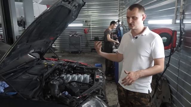 Audi S8 - Как попасть на замену двигателя смотреть онлайн