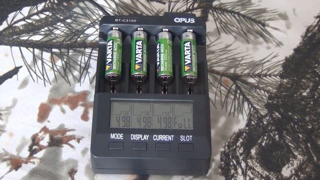 Умное зарядное OPUS BT C3100 для фотоловушек смотреть онлайн