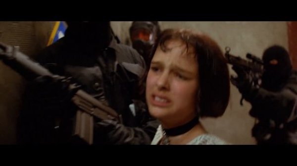 Leon. The Professional (1994) - apartment siege (HD)