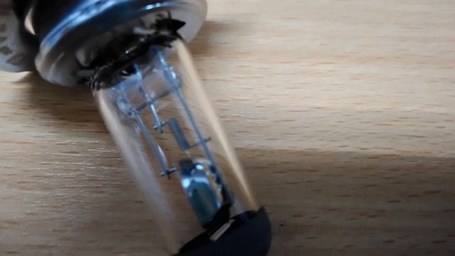 หลอดไฟหน้า H4 12V 60/55W смотреть онлайн