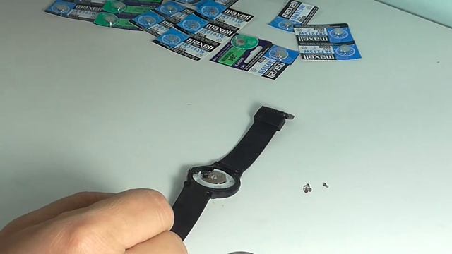 Q&Q – очередная замена батарейки смотреть онлайн