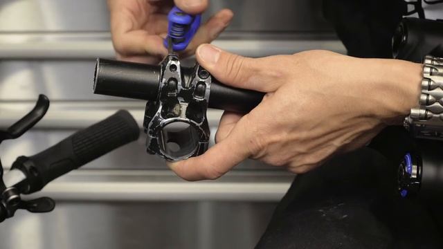 How To Replace Your Mountain Bike Fork смотреть онлайн