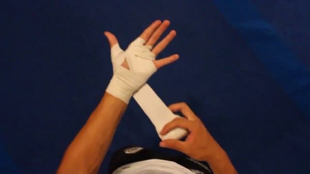 How To Wrap Your Hands - BOXING (best Method)