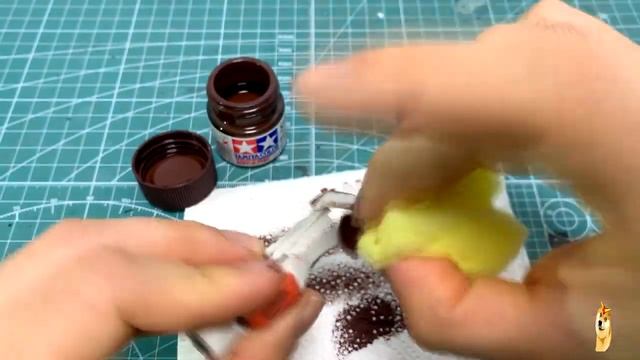 Easy Gunpla Tutorial - How to Weather w/ Dry Brush and Chipping Effects (Sponge) смотреть онлайн