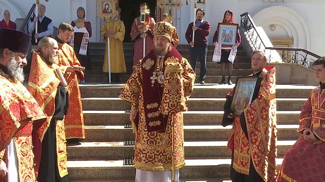 Правящий архиерей посетил Миасс смотреть онлайн