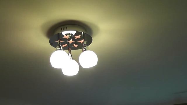 Люстра в детской