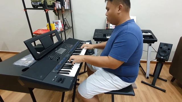 One Republic - Apologize (Bossanova), YAMAHA PSR SX700 смотреть онлайн