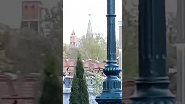 Нахожусь на Территории Московского Кремля) смотреть онлайн