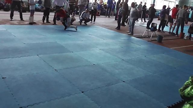 Как научиться быстро сесть на шпагат!!! смотреть онлайн