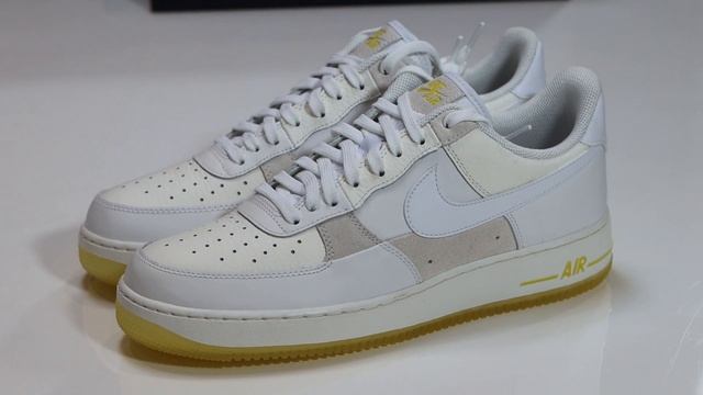 Nike Air Force 1 UV Reactive White Opti Yellow On Foot Sneaker Review QS 555 Schopes FQ0709 100 смотреть онлайн