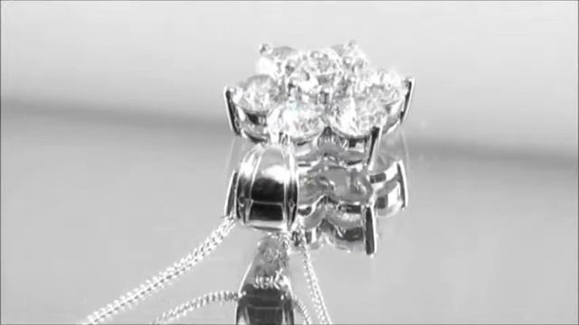 Diamond Daisy Cluster Pendant set in 18ct White Gold смотреть онлайн