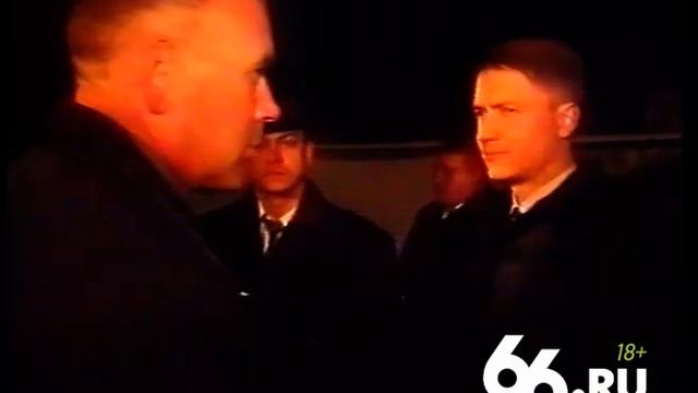 Захват СМЗ. Представители Сергея Капчука отбиваются от полиции и ОПС "Уралмаш" смотреть онлайн